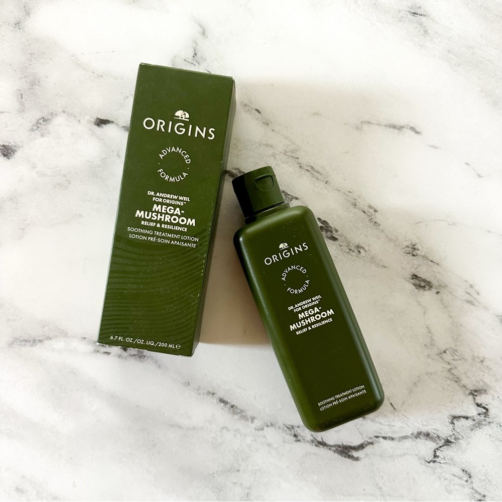 Origins Dr. Weil's Mega-Mushroom Relief Resilience Soothing Treatment Lotion